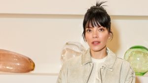 Lily Allen incarna il trend autunnale/invernale con uno stile caldo e alla moda.