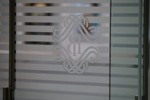 Nel 2024 le banche italiane hanno ridotto le posizioni a sofferenza di circa 6 miliardi, un calo...