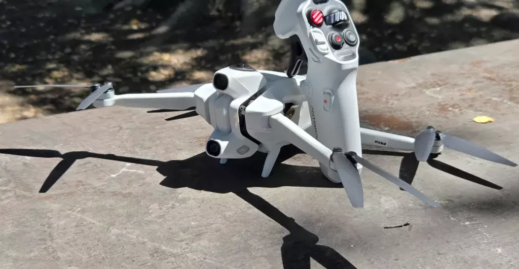 Un drone rivoluzionario per il volo facile Fortunatamente, non si tratta semplicemente di un’alternativa a DJI: questo d
