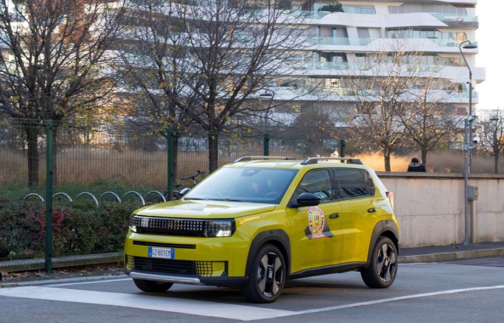 Scopri il test drive della Fiat Grande Panda a Milano CityLife: emozioni su quattro ruote!