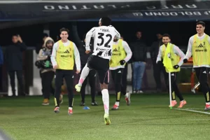 Juventus Festeggia a Bologna: Cabal Sblocca la Situazione BOLOGNA (ITALPRESS) – La Juventus si porta...