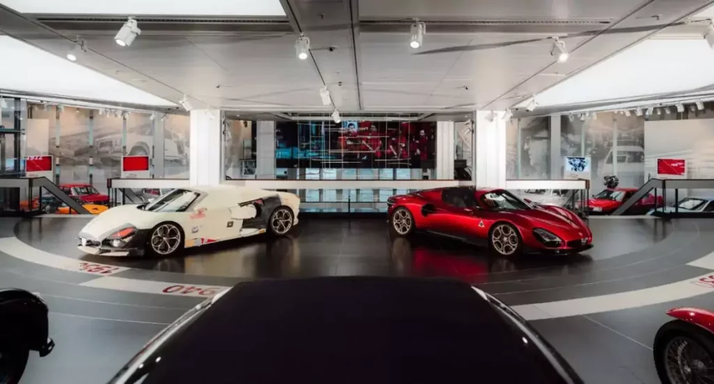 La 33 Stradale riemerge al Museo Alfa Romeo di Arese: un ritorno imperdibile.