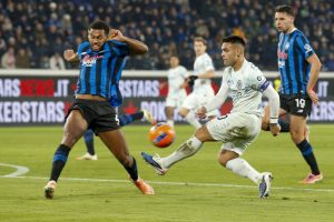 Lautaro stende l’Atalanta, l’Inter mantiene la vetta della classifica.