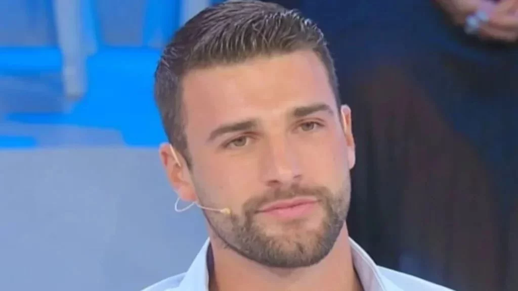 Angela rompe il silenzio: la sua verità su Flavio Ubirti L’ex corteggiatrice di Uomini e Donne...