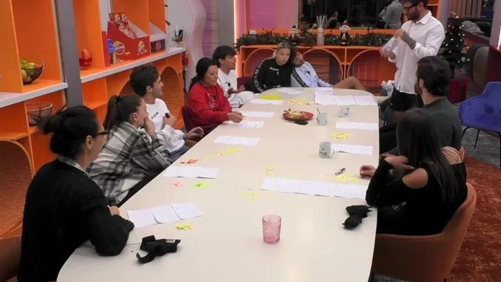 Mursit Elomari svela i suoi pensieri sul Grande Fratello Mursit Elomari, fratello di Omer, ha...