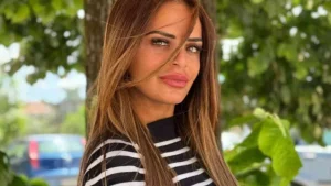 Roberta Di Padua presenta la sua nuova casa L'ex dama del trono over Roberta Di Padua ha condiviso...