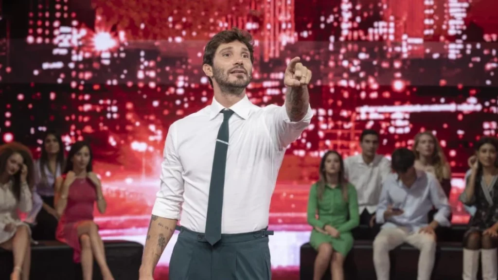 Stefano De Martino torna stasera con una nuova entusiasmante stagione di ‘Tutto è possibile’!