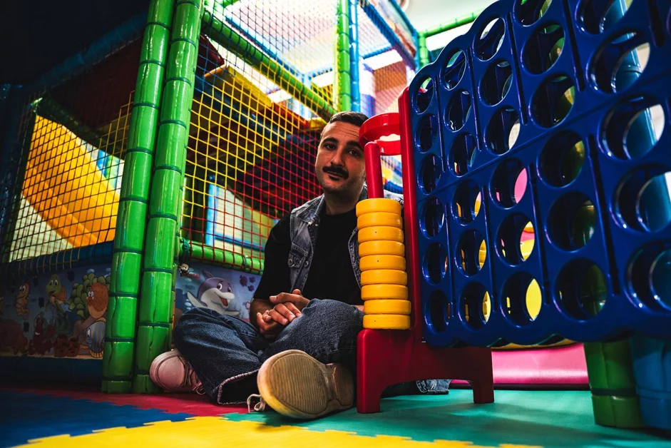 "Tutto da capire" è il nuovo album di Misga, disponibile da oggi, venerdì 12 dicembre, in rotazione...