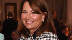 Collant decorati di Carole Middleton: la scelta invernale per un tocco di stile unico.