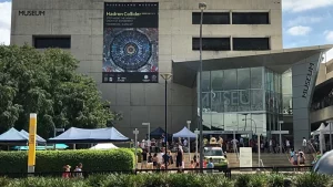 I Materiali Scolastici e il Logo Shell: Un Nuovo Approccio all’Apprendimento sul Cambiamento...