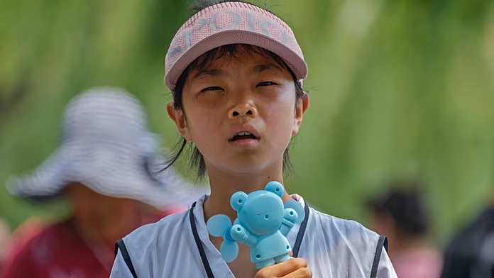 Il Riscaldamento Globale e i Suoi Effetti Sulla Prima Infanzia Il cambiamento climatico rappresenta...