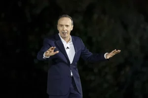 ROMA (ITALPRESS) – Roberto Benigni torna protagonista su Rai1 con un appassionante monologo di quasi...