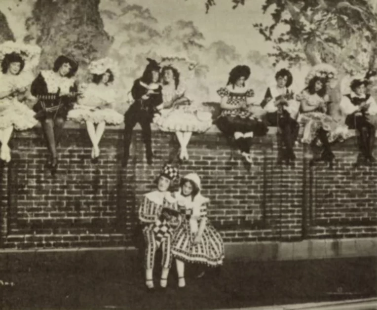 Il debutto di “Babes in Toyland”, una delle operette più celebri del teatro musicale statunitense...