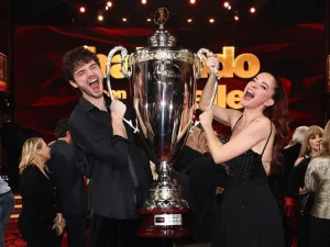 Andrea Delogu e Nikita Perotti vincono “Ballando con le stelle” 2025 ROMA (ITALPRESS) – L’edizione...