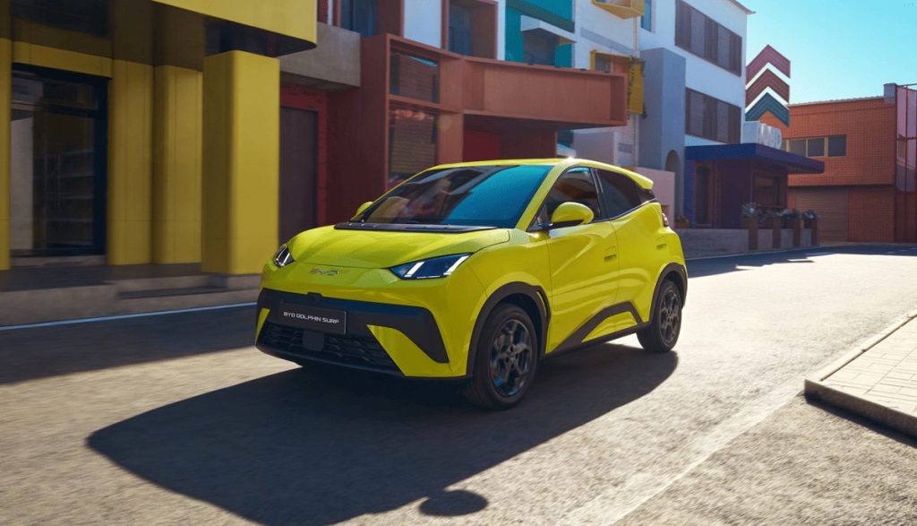 BYD conquista il 2,8% di mercato, domina in Italia tra veicoli elettrici e ibride.