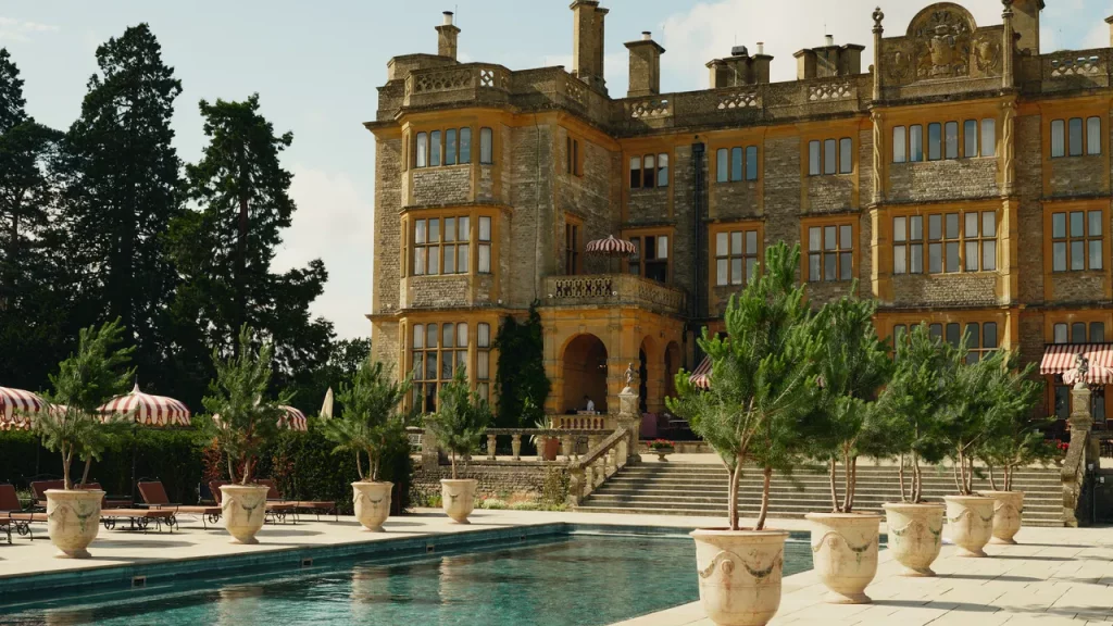 Man mano che l’avvicinarsi del Natale si fa più intenso, per molti inizia il panico da regali: cosa...