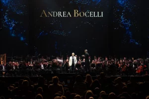 Andrea Bocelli incanta il Madison Square Garden di New York con una performance magica