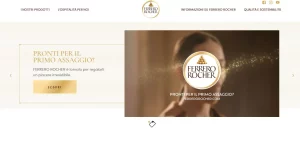 Ferrero Rocher accende il Natale con un albero luminoso in Piazza San Carlo a Milano.