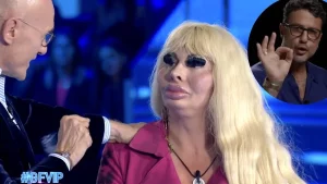 Nel vortice di polemiche che coinvolgono Fabrizio Corona e Alfonso Signorini, sono emersi diversi...