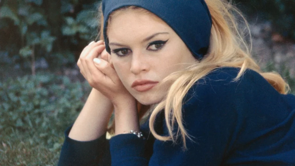 Morta Brigitte Bardot a 91 anni: un addio alla leggenda del cinema e dell&rsquo;eleganza.