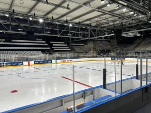 Milano-Cortina 2026: svelata la nuova pista di hockey su ghiaccio in Fiera, investiti 25 milioni.