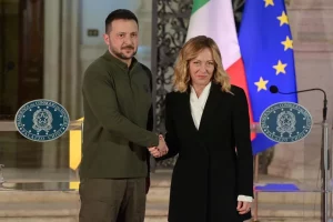 Meloni chiede a Zelensky e Ue: “Russia contribuisca attivamente ai negoziati di pace”