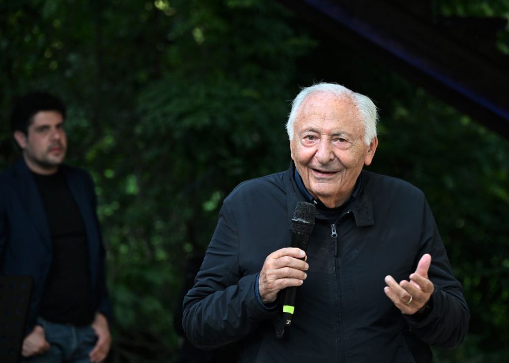 Regione Lombardia sostiene i giovani talenti con il progetto A scuola da Mogol