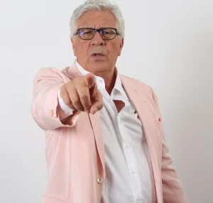 L’uscita del primo disco omonimo di Peppino di Capri segna l’inizio di una carriera destinata a...