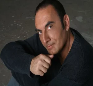 La tragica scomparsa di Pino Mango: un vuoto nella musica italiana La mattina del 8 dicembre 2014...