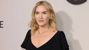 Kate Winslet: Eleganza Inaspettata sul Red Carpet Kate Winslet continua a stupirci con i suoi look...