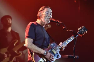 Chris Rea, leggenda della musica anni ’80, è morto a 74 anni