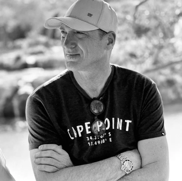 “Non credere a niente”: il nuovo singolo di Roberto Funaro tra luce, identità e contemporaneità...