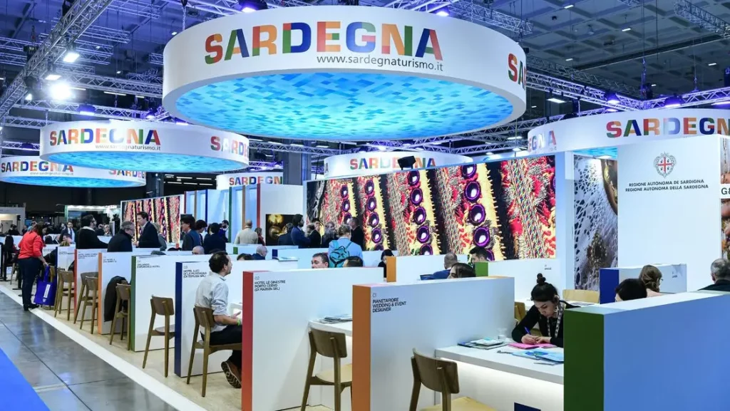 Sardegna: Eccellenze in vetrina ad Artigiano in Fiera con Cuccureddu, un veicolo promozionale straordinario.
