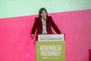 Elly Schlein, segretaria del Partito Democratico, ha dichiarato con determinazione durante...