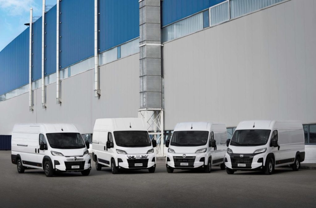 Stellantis Pro One e Sic Europe: oltre mille veicoli consegnati nel 2025 con successo.