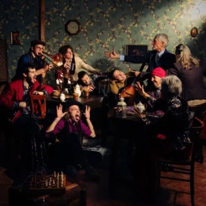 I Patagarri tornano con il nuovo singolo energico “Sbronzi fuori”