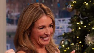 Cat Deeley e l'outfit marrone perfetto per il Natale Il marrone cioccolato potrebbe non essere il...