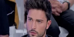 Davide Donadei smascherato da Corona: chat, hotel e foto hot svelano la verità