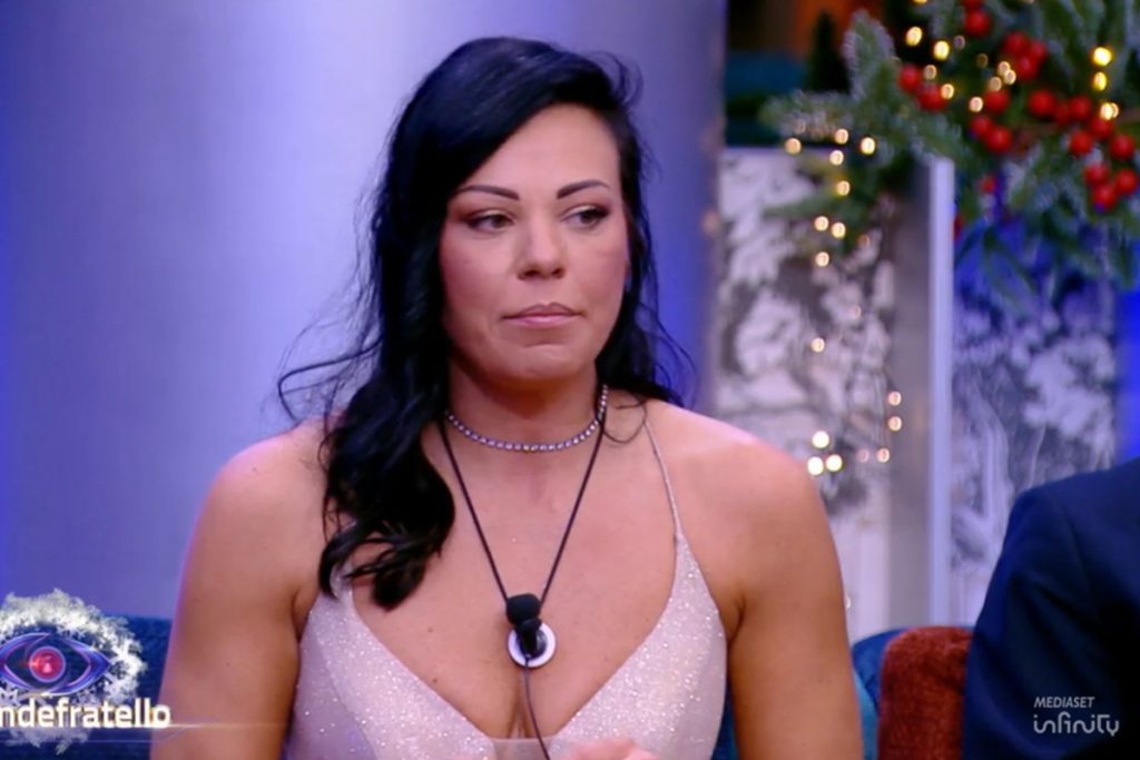 Ilaria De Bianchi, figlia di Francesca Carrara, sorprende la madre al Grande Fratello 2025 per...