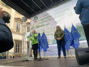 La segretaria generale della Cisl, Daniela Fumarola, ha inaugurato la manifestazione nazionale a...
