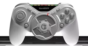 GameSir presenta il controller Swift Drive con un innovativo mini volante integrato.