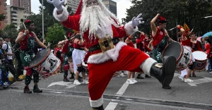 È il periodo festivo e la musica natalizia è ovunque. Anche se amo Mariah Carey e Wham! come tutti...