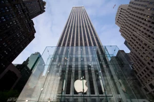 Apple Aggiorna l'Accordo per Sviluppatori: Nuove Implicazioni Economiche Mercoledì, Apple ha...
