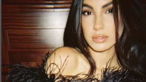 Giulia De Lellis spiega la sua scelta di non condividere la vita della figlia online.