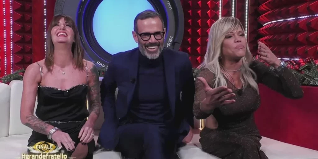 Grande Fratello 2025: confronto finale Anita, Giulia, Jonas con Floriana, Cristina e Ascanio | Video