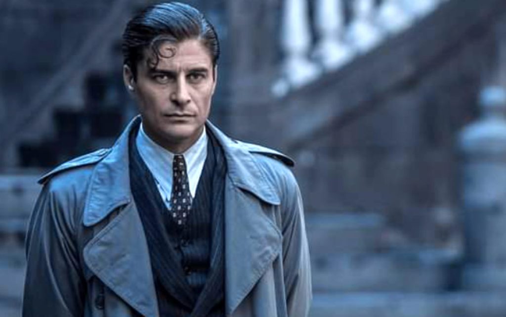 La terza stagione de Il Commissario Ricciardi si è chiusa lasciando il pubblico televisivo con il...