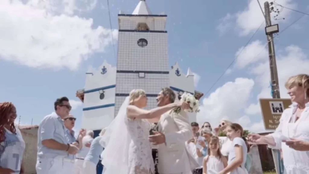 Natasha Stefanenko e Luca Sabbioni: matrimonio in chiesa dopo 30 anni dal primo sì.