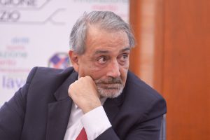 Tragedia a Crans-Montana: scomparso il giovane romano Riccardo Minghetti, lutto di Rocca e Gualtieri.