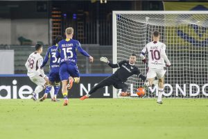 Toro trionfa 3-0 al Bentegodi, il Verona si complica la vita.