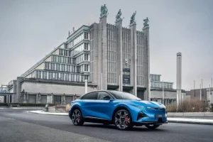 Alpine svela l’intera gamma al Salone dell’Auto di Bruxelles 2026: performance e design innovativi.